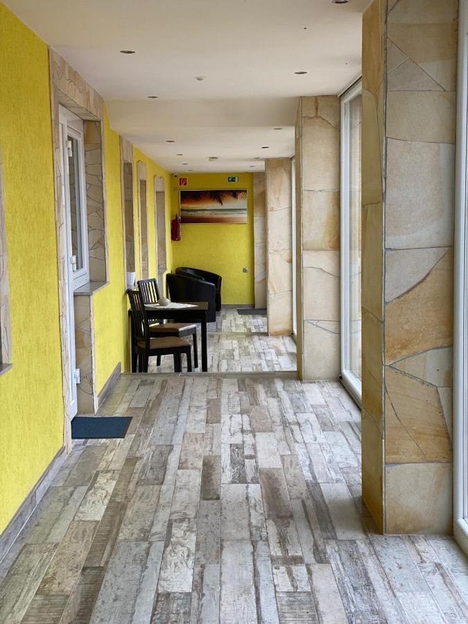 Blueline Motel Ясберень Экстерьер фото