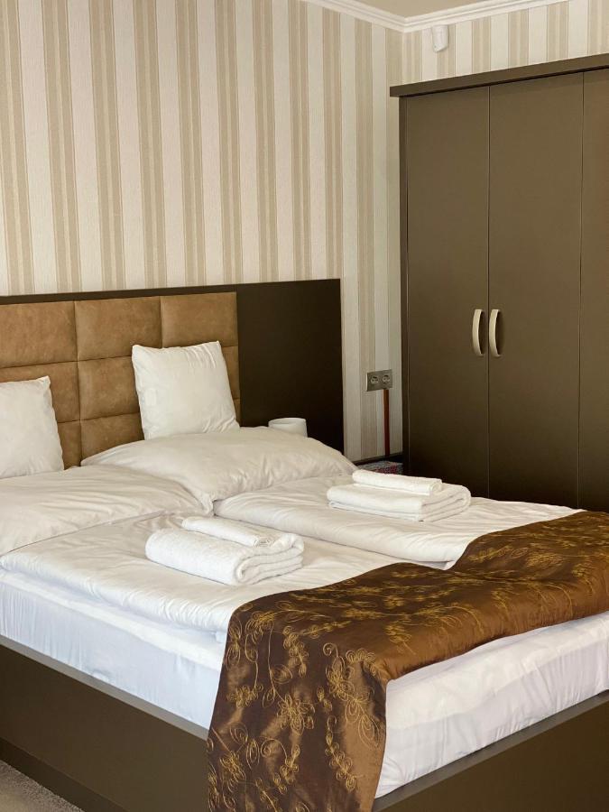 Blueline Motel Ясберень Экстерьер фото