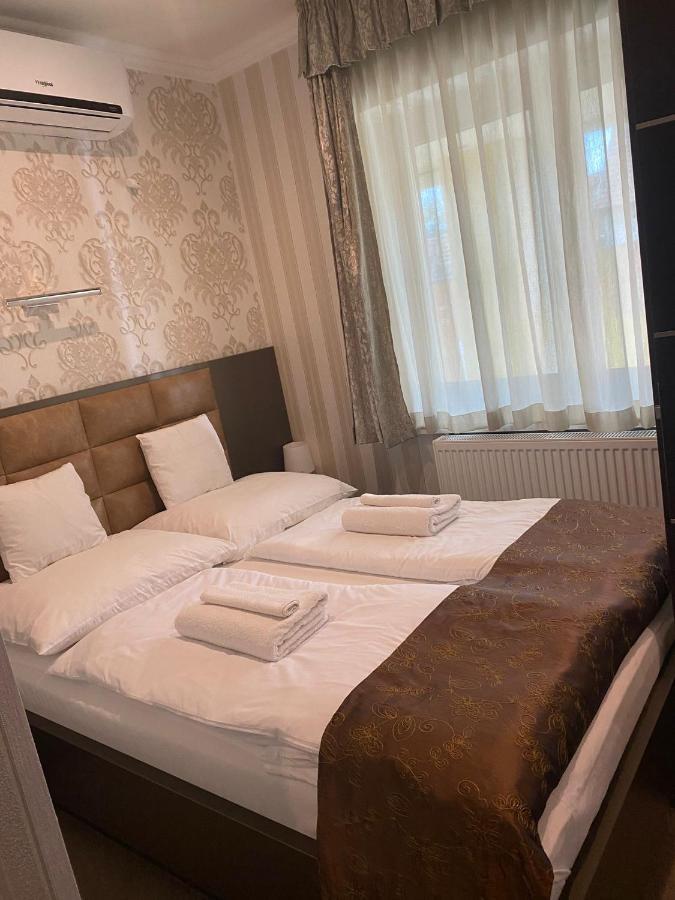 Blueline Motel Ясберень Экстерьер фото